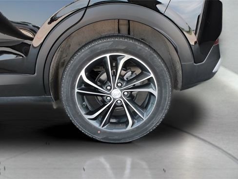 Used 2023 Buick Encore GX Select image 10