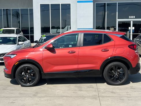Used 2024 Buick Encore GX Sport Touring AWD/4WD image 8