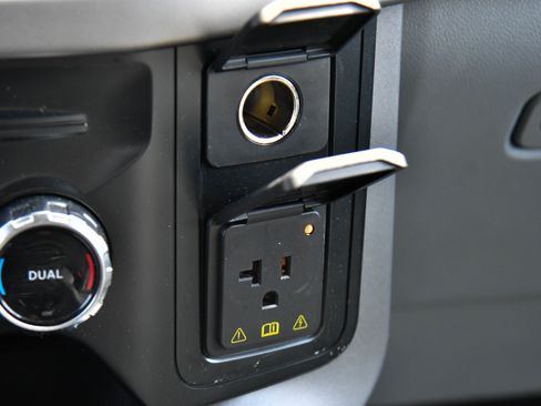 Used 2024 Ford F150 XLT w/ Equipment Group 302A MID image 38