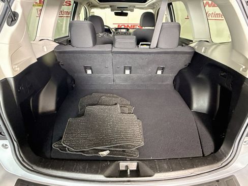 Used 2018 Subaru Forester 2.5i Premium AWD/4WD image 27