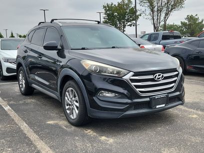 Used 2017 Hyundai Tucson SE w/ SE Popular Package 02