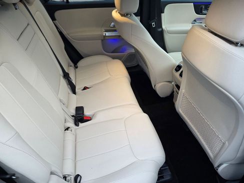Used 2026 Mercedes-Benz GLB 250 4MATIC image 22
