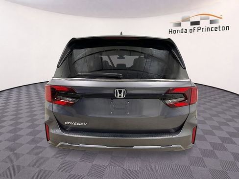 New 2026 Honda Odyssey EX-L image 4