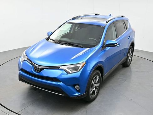 Used 2018 Toyota RAV4 XLE w/ Plus Extra Value Package image 36