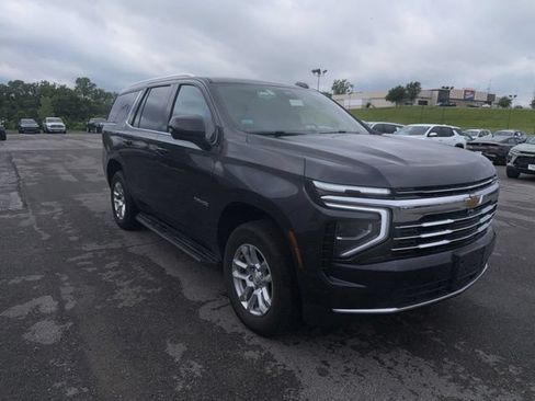 Used 2025 Chevrolet Tahoe LT AWD/4WD image 6