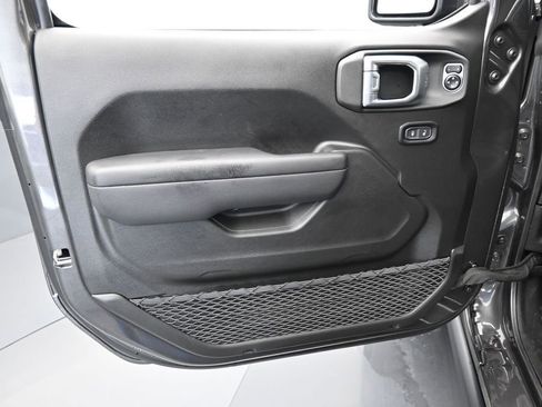 Used 2024 Jeep Gladiator Sport image 27