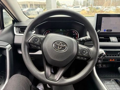 Used 2025 Toyota RAV4 XLE image 14