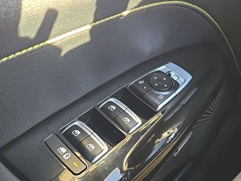 Used 2025 Kia K5 GT w/ GT1 Package image 16