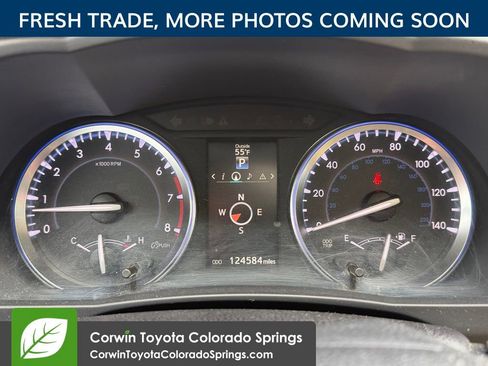 Used 2016 Toyota Highlander XLE w/ Four Season Floor Mat Package image 12