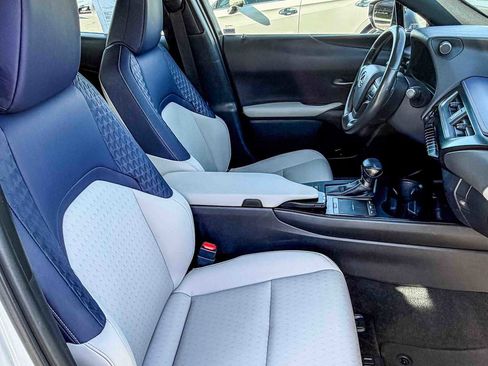 Used 2020 Lexus UX 250h w/ Accessory Package image 15