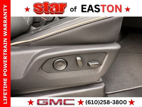 New 2025 GMC Yukon XL Elevation image 10