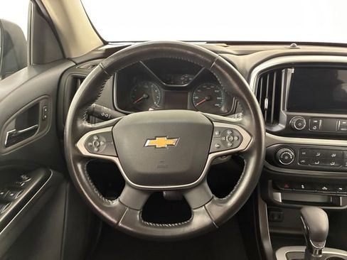 Used 2022 Chevrolet Colorado LT w/ LT Convenience Package AWD/4WD image 22