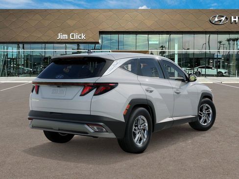 New 2026 Hyundai Tucson SE image 4