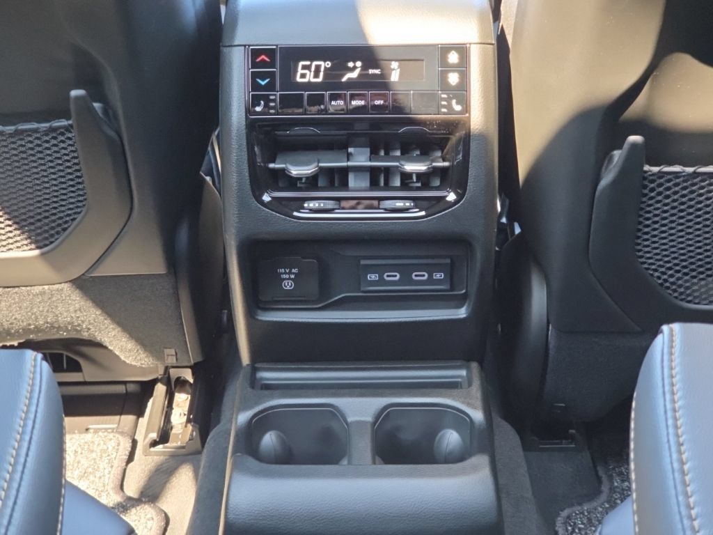 New 2026 Jeep Grand Cherokee L Limited AWD/4WD image 24