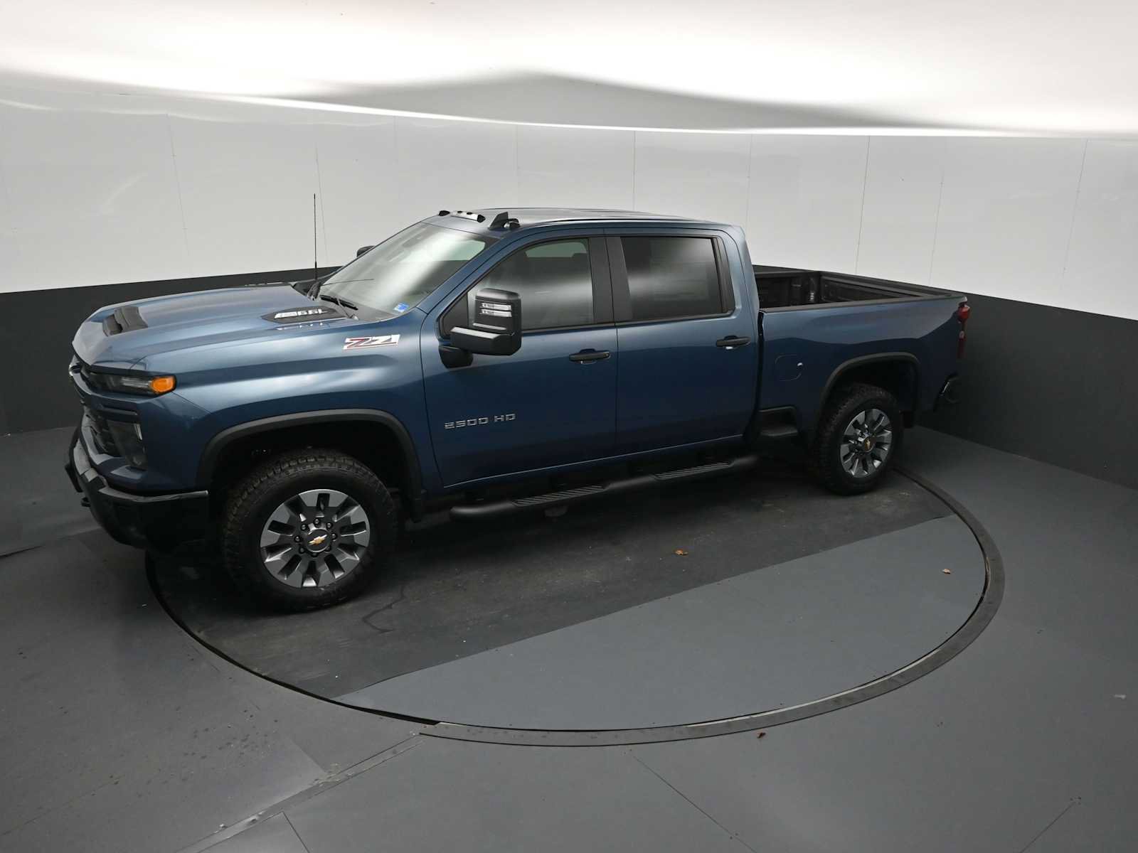 New 2026 Chevrolet Silverado 2500 Custom w/ Custom Value Package AWD/4WD image 13