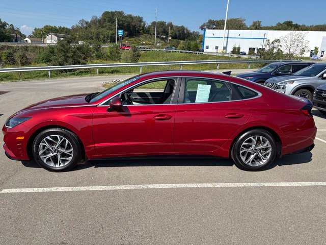 Certified 2023 Hyundai Sonata SEL FWD image 2