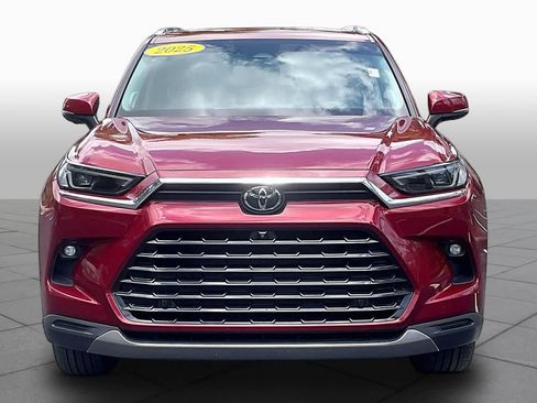 Certified 2024 Toyota Grand Highlander FWD image 4