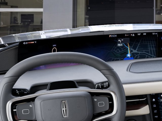 New 2027 Lincoln Navigator Premiere RWD image 13