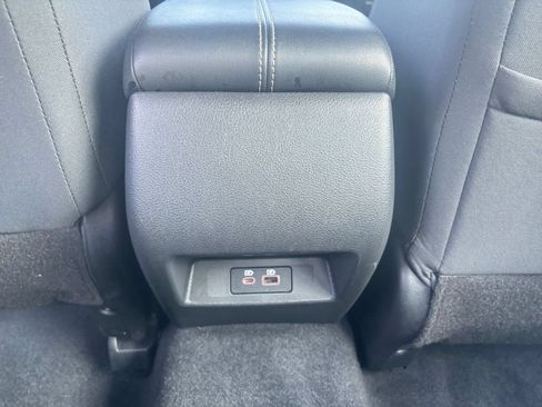 Used 2025 Nissan Altima 2.5 SV FWD image 23