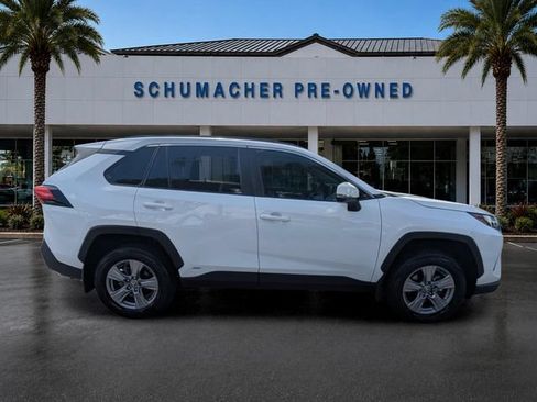 Used 2024 Toyota RAV4 XLE AWD/4WD image 8