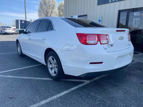 Used 2016 Chevrolet Malibu LT image 8