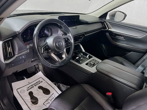 Used 2024 MAZDA CX-90 Plug-In Hybrid w/ Preferred AWD/4WD image 9