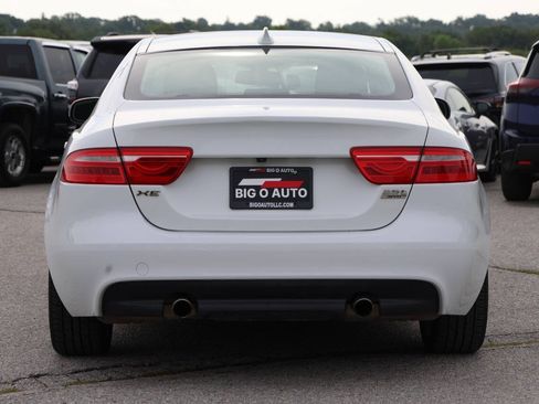 Used 2018 Jaguar XE Premium AWD/4WD image 10