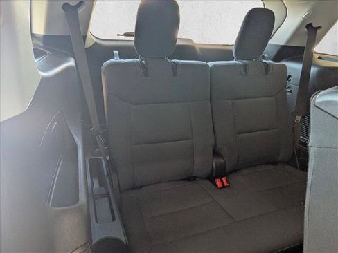 Used 2025 Ford Explorer Active RWD image 19