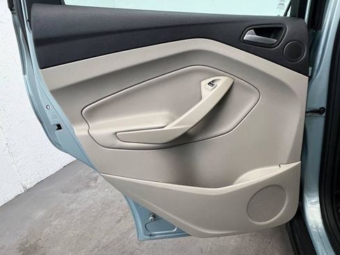 Used 2013 Ford C-MAX SEL FWD image 9
