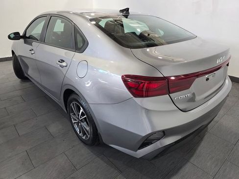 Used 2023 Kia Forte LXS FWD image 3