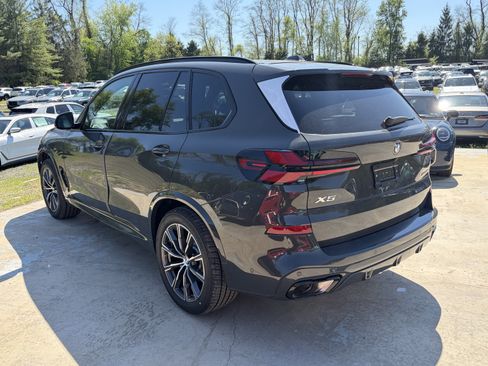New 2026 BMW X5 xDrive40i w/ M Sport Package AWD/4WD image 4