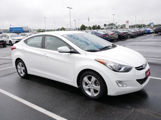 Used 2013 Hyundai Elantra GLS w/ Preferred Pkg FWD video 2
