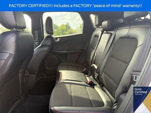 Certified 2025 Ford Escape ST-Line Select AWD/4WD image 17
