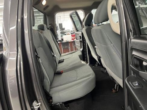 Used 2019 RAM 1500 Express w/ Express Value Package AWD/4WD image 28