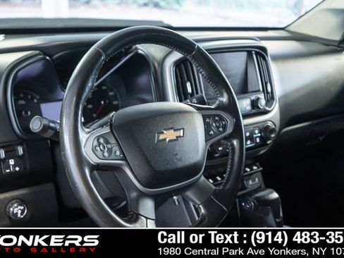 Used 2019 Chevrolet Colorado ZR2 w/ ZR2 Midnight Special Edition AWD/4WD image 14
