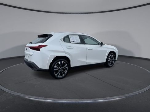 Used 2024 Lexus UX 250h FWD w/ Premium Package image 9