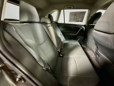 Certified 2022 Toyota RAV4 LE AWD/4WD image 24