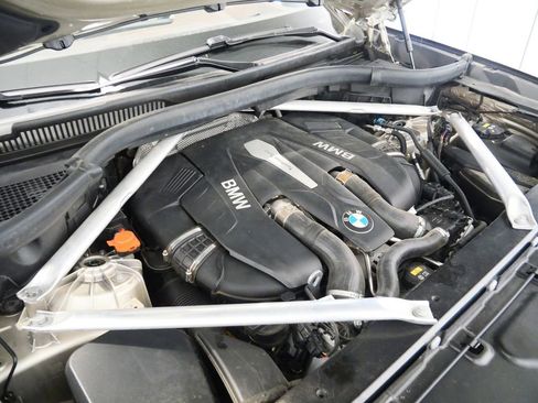 Used 2019 BMW X5 xDrive50i w/ M Sport Package AWD/4WD image 11