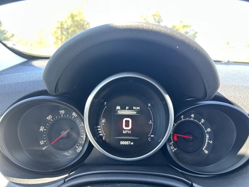 Used 2017 FIAT 500X Trekking w/ Cold Weather Package image 17