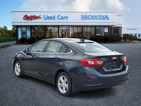 Used 2016 Chevrolet Cruze LT image 3