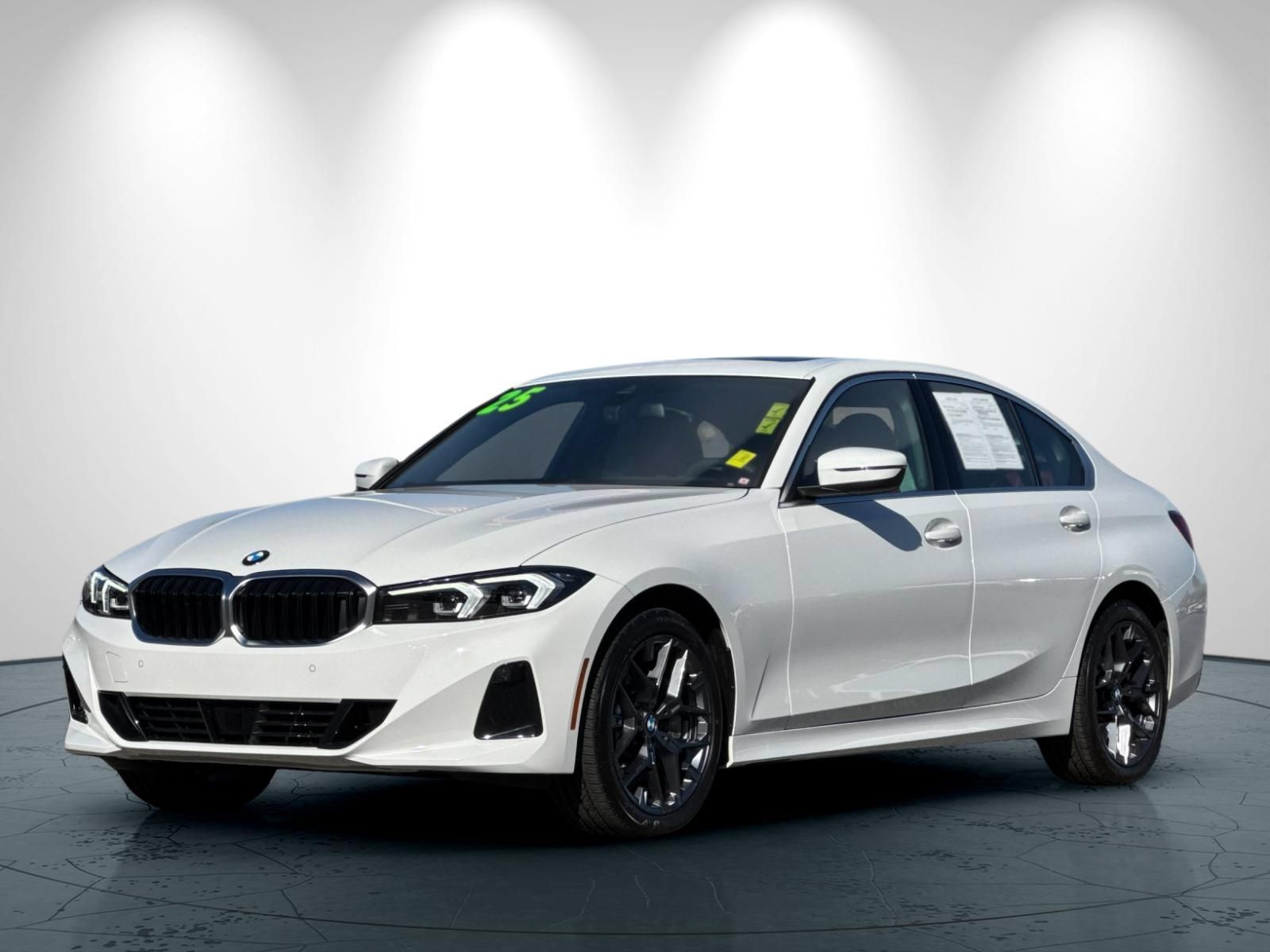 Used 2025 BMW 330i Sedan w/ Premium Package RWD image 8