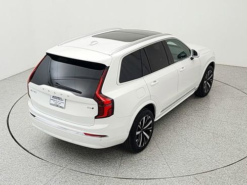 New 2025 Volvo XC90 B6 Core w/ Climate Package AWD/4WD image 31