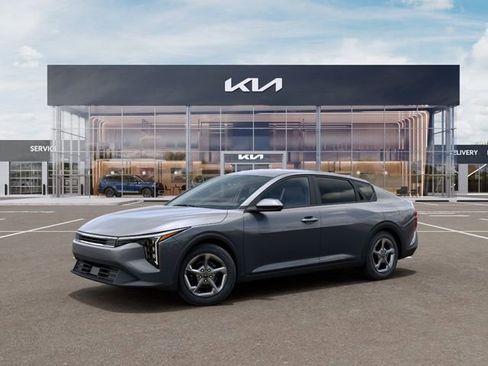 New 2026 Kia K4 LXS image 4
