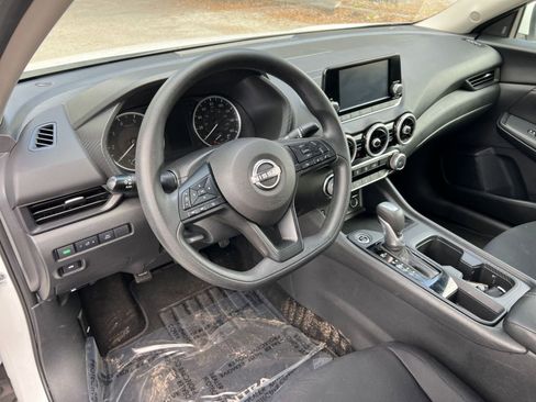 Used 2025 Nissan Sentra S image 29