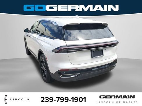 New 2026 Lincoln Nautilus Premier w/ Equipment Group 102A AWD/4WD image 10