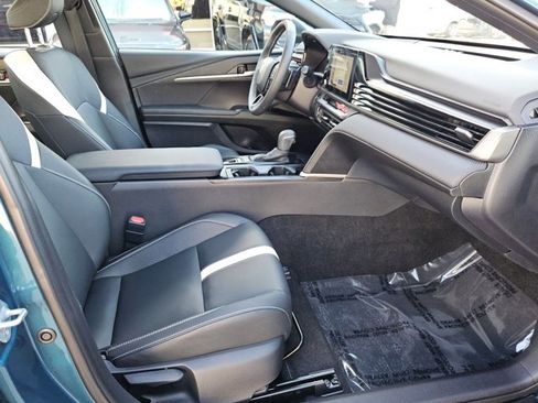 Used 2025 Toyota Camry SE image 20