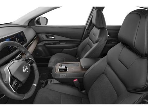 New 2025 Nissan Ariya AWD image 9
