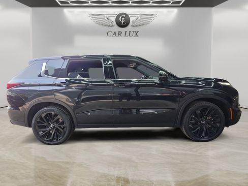 Used 2023 Mitsubishi Outlander SE Black Edition image 6