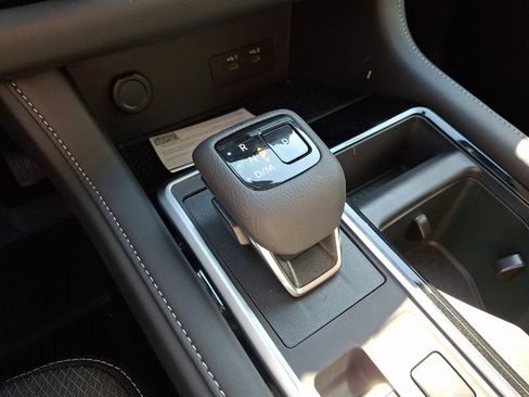 New 2026 Nissan Pathfinder SV image 7