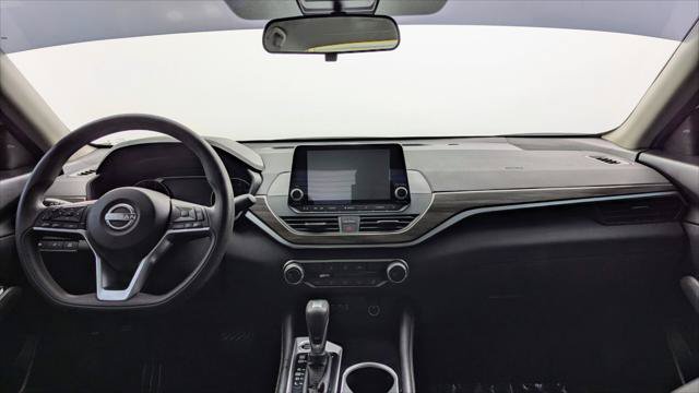 Used 2023 Nissan Altima 2.5 SV FWD image 26